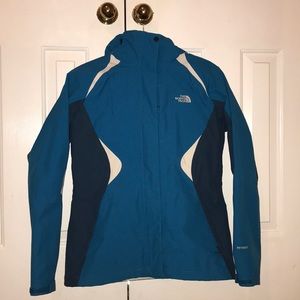 2 in 1. Women’s The North Face triclimate jacket.